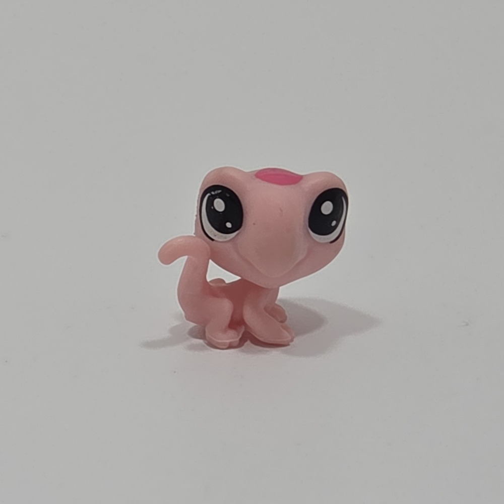 Littlest Pet Shop LPS Authentic #2-59 Ike Lizardly Teensy Tiny Baby Iguana